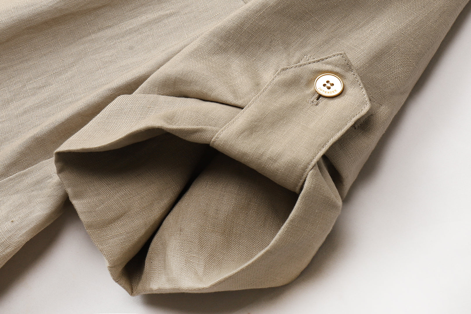 VESTE